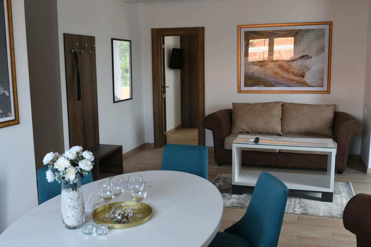 Casa D Argento Apartment Veliko Gradiste Luaran gambar
