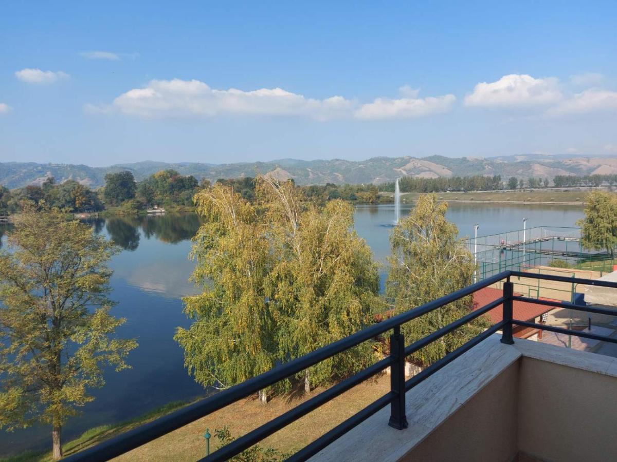 Casa D Argento Apartment Veliko Gradiste Luaran gambar