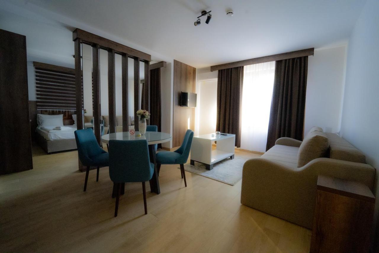 Casa D Argento Apartment Veliko Gradiste Luaran gambar